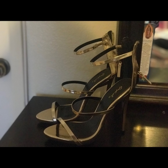 Heels👠 - Picture 2 of 2